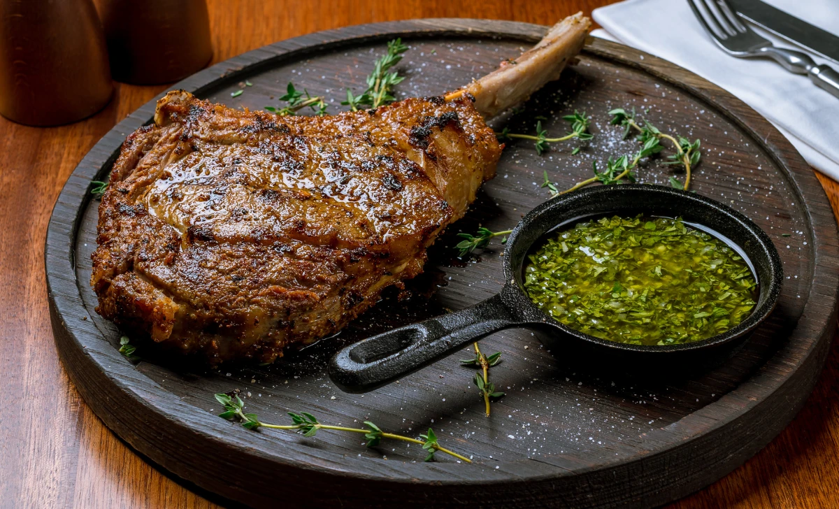 tomahawk steak