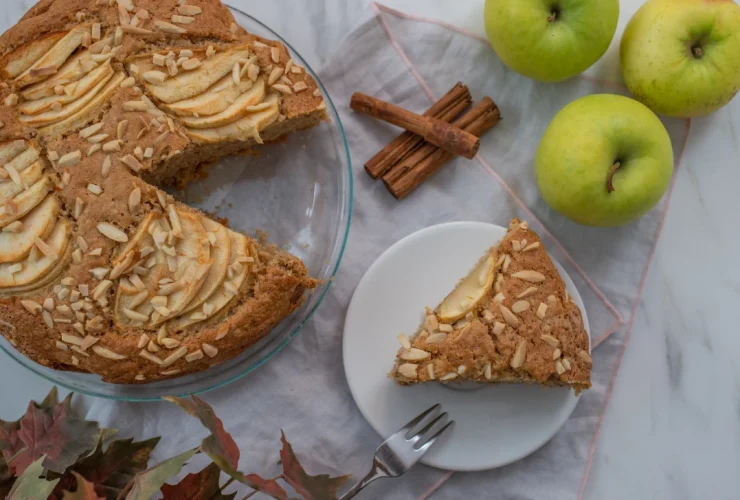 Apple Cinnamon Cake