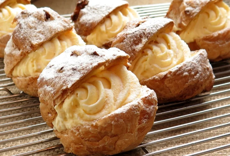 Cream Puff Pastries