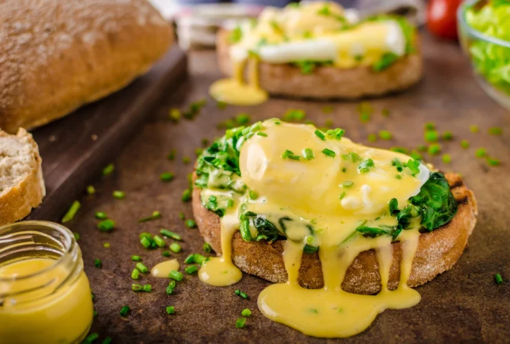 Eggs Benedict with Spinach