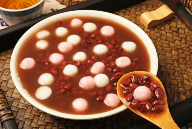 Red Bean Soup with Rice Ball