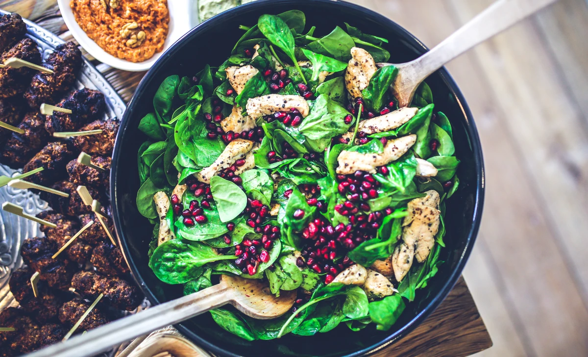 Spinach, Chicken, and Pomegranate Salad