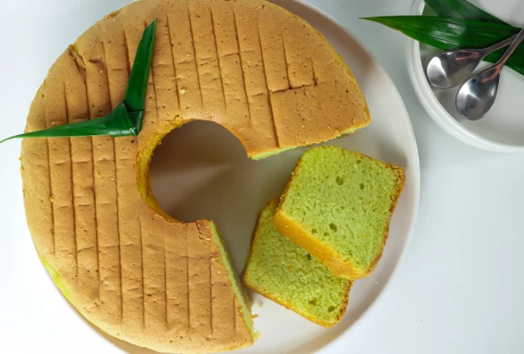 Pandan Chiffon Cake