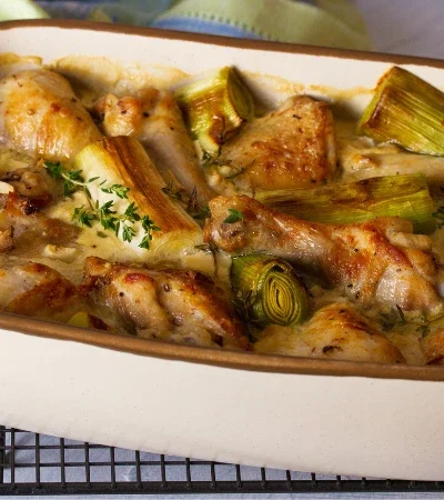 Chicken in sour cream sauce