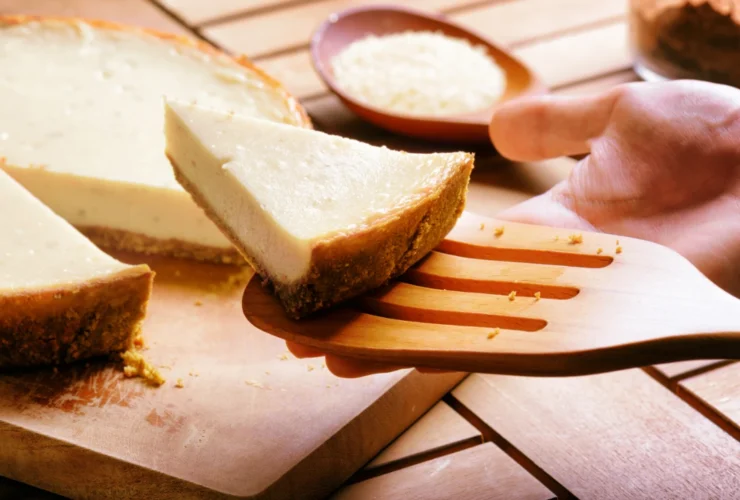 3 ingredient no bake cheesecake​